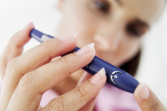 depistare diabet folosind smartphone dispozitiv atasat smartphone-ului
